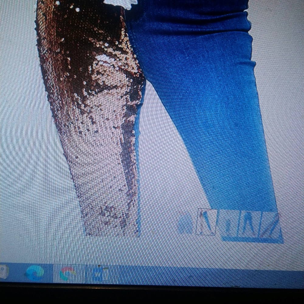 Jeans - Picture 2 of 8